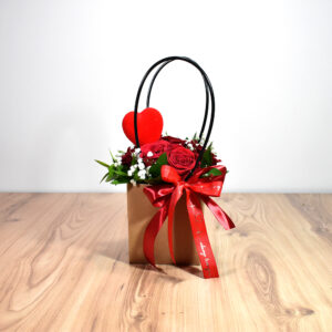 Small bag with red roses